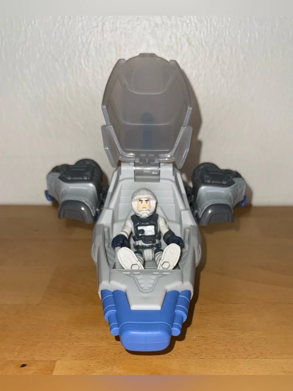 Fisher-Price Imaginext Disney Pixar Lightyear XL-01 Spaceship & Buzz Figure